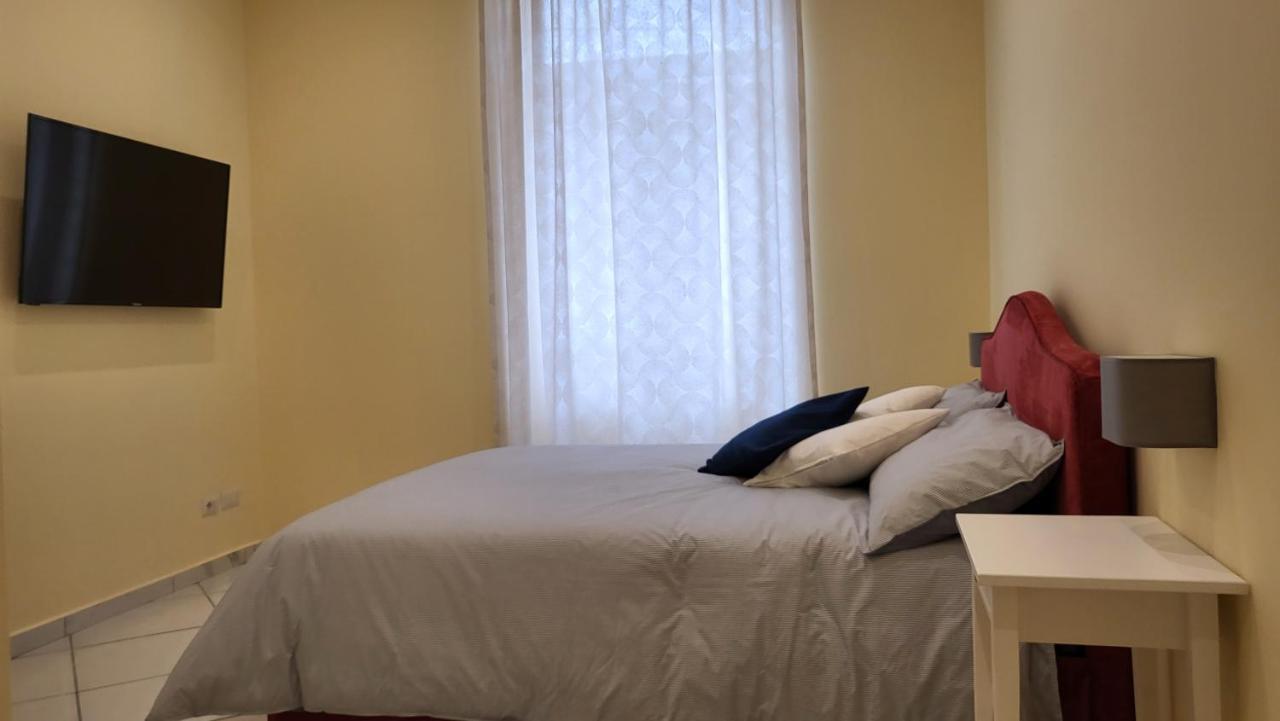 La Casa Di Bruno Suites 나폴리 외부 사진